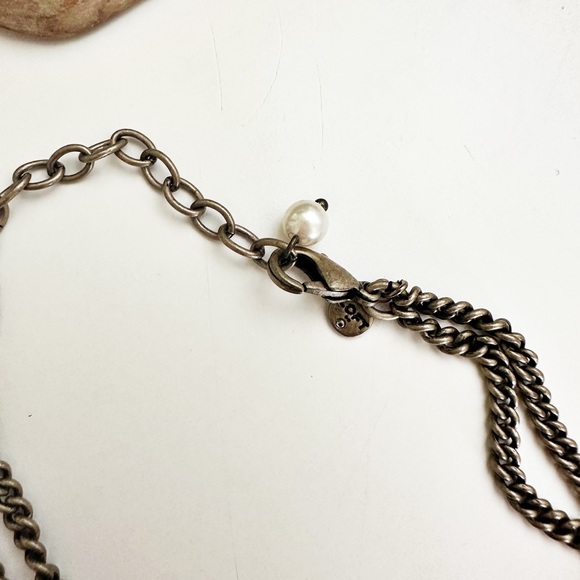 LOFT pearl and rhinestone cluster necklace - Picture 2 of 3